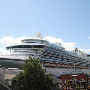 cruise-ship-cobh